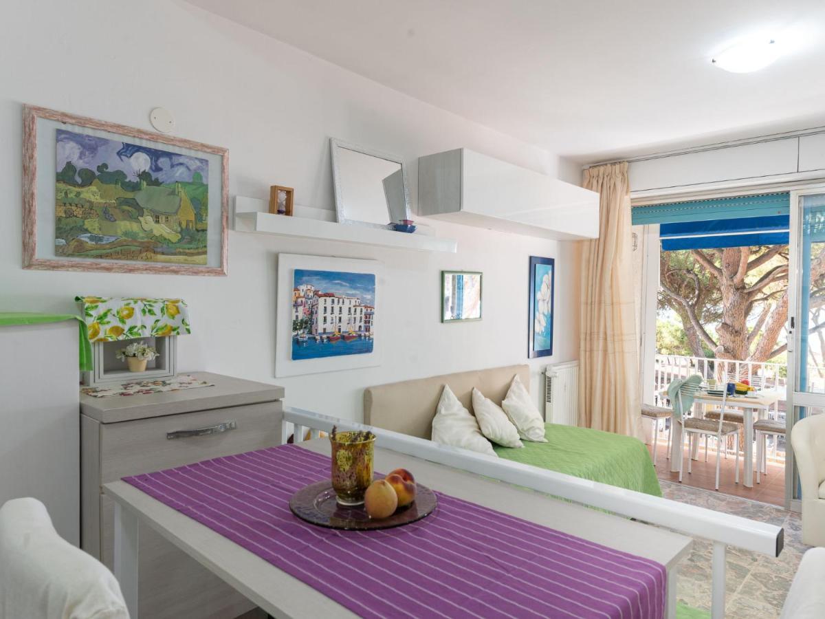 Apartment La Pineta By Interhome Casa Sant'Eugenia Exterior photo